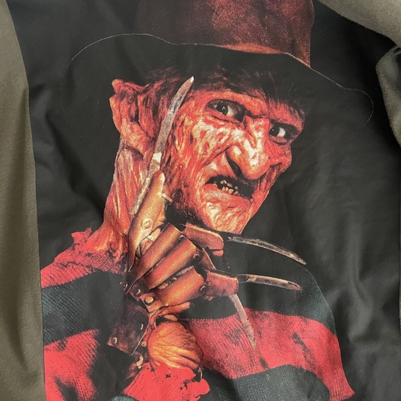 Nightmare On Elm Street 3 Freddy Krueger Long Sleeve Graphic Crew Neck Shirt - Picture 3 of 7